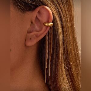 Chain drop ear cuff Q297
